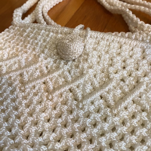Vintage White Crochet Purse - Picture 2 of 4